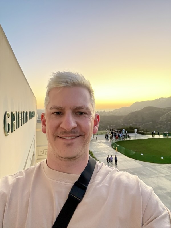 Selfie am Griffith Observatory im Sonnenuntergang